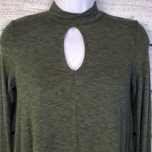American Eagle Soft & Sexy Slub Long Sleeve Top XS Olive Green Mock Neck Keyhole - Picture 2 of 7